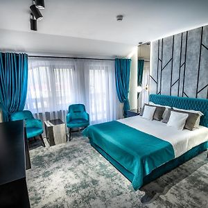 Suite King cu un dormitor
